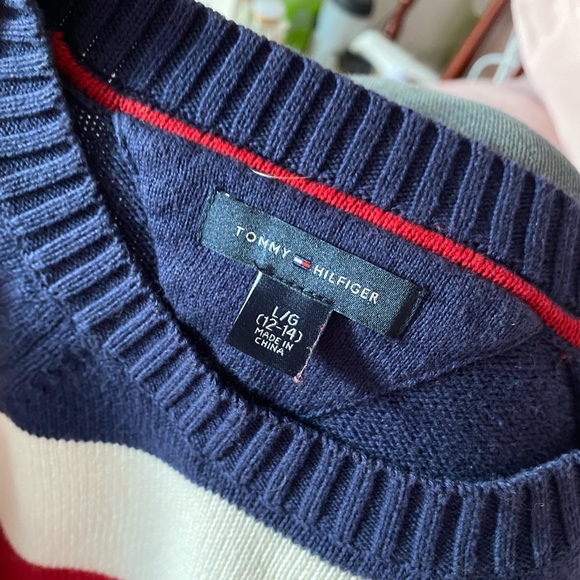 Tommy Hilfiger sweater - Picture 3 of 3
